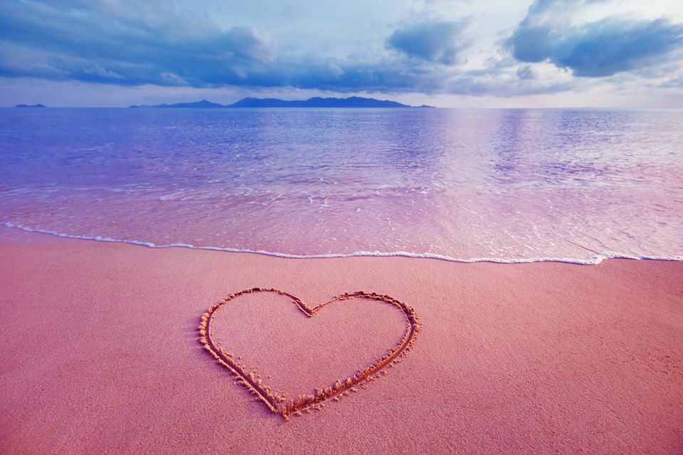BAHAMS: Avete mai camminato su una spiaggia rosa?