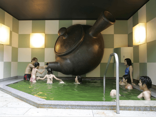 GIAPPONE : Resort per tuffarti in una vasca di ...